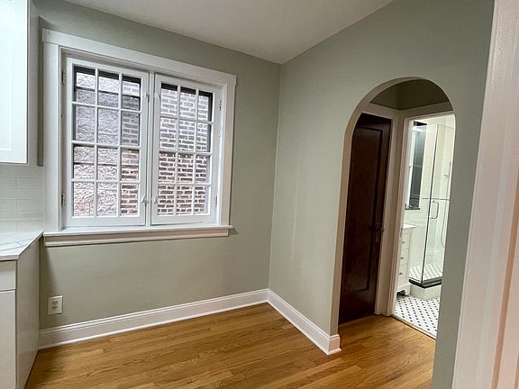 3rd image of 2231 N Bissell St APT 2W