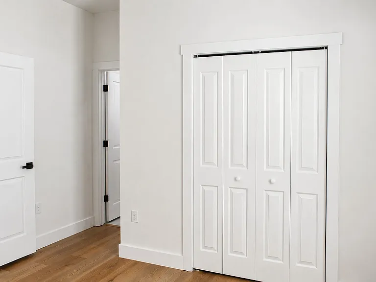820 26th Ave E #101 — Photo 6