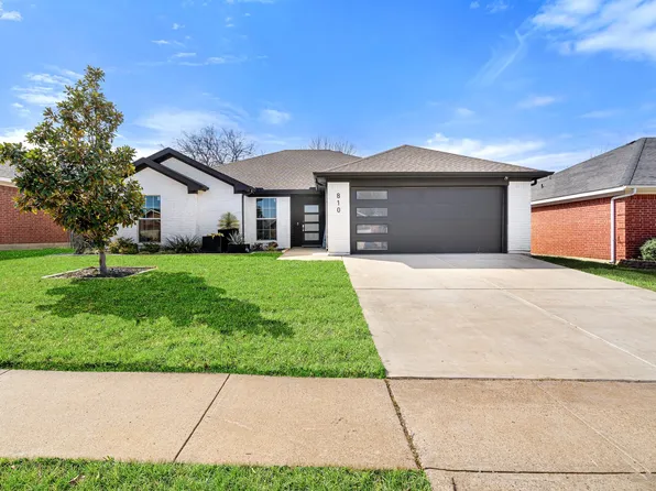 810 Elbe Dr, Arlington, TX 76001
