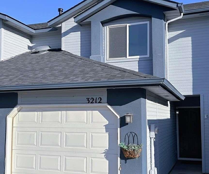1st image of 3212 S Capistrano Ave