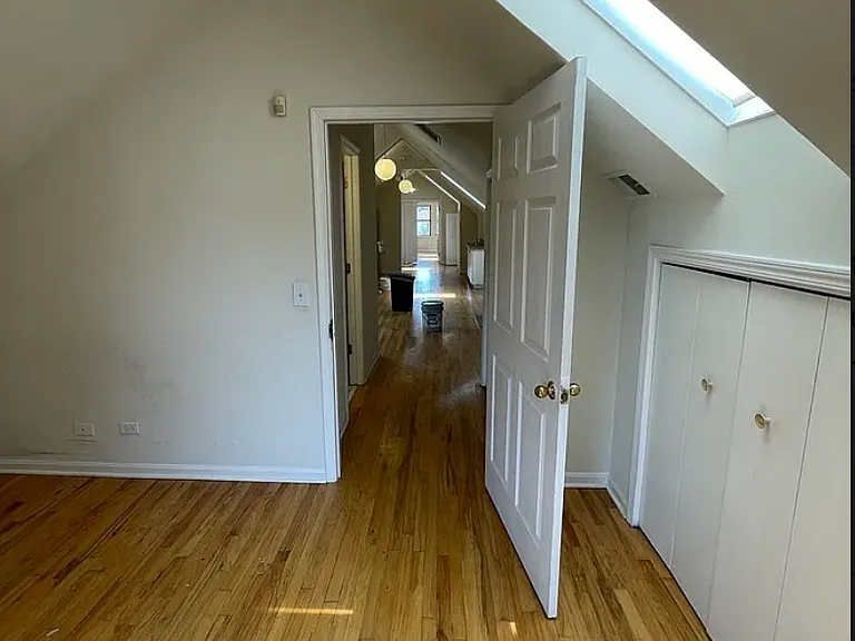 900 N Ashland Ave #4 — Photo 20