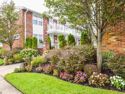9711 Ventnor Ave APT 3B, Margate, NJ, 08402