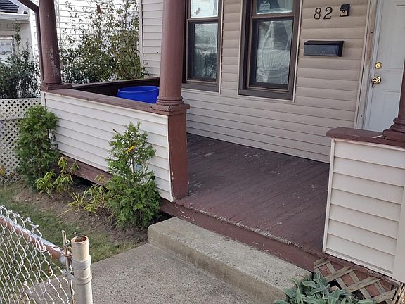 4th image of 82 Hillside Ave