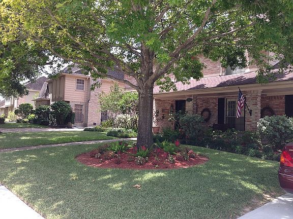 3rd image of 1714 Warwickshire Dr