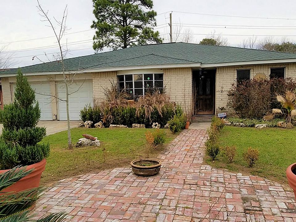 1st image of 7606 Crisp Wood Ln