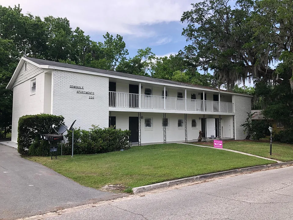 220 NE 19th Ave #1