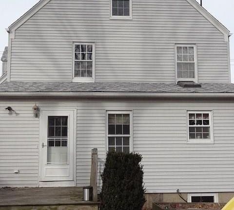 3rd image of 104 Longwood Ave