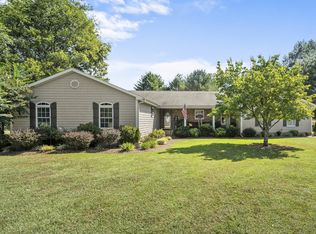 735 Shadowbrook Dr, Winchester, TN 37398