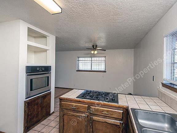 2nd image of 9708 Lona Ln NE