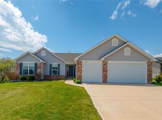 223 Schuman Dr, Saint Paul, MO 63366