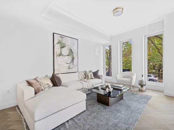 78-29 Austin Street image 7 of 31