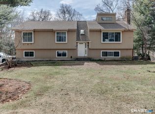 94 Huckleberry Lane, Southington, CT 06489