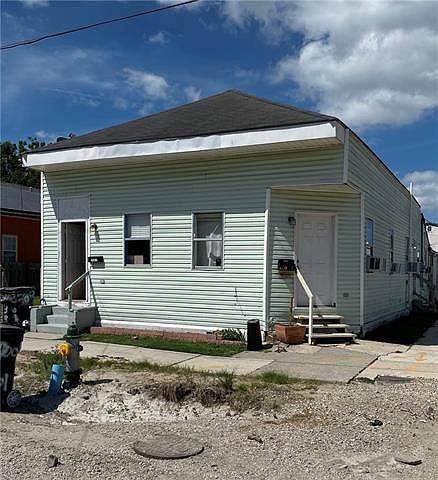 1st image of 3001-03 Toulouse St