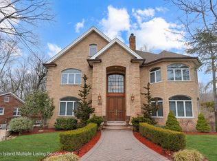 123 Jansen St, Staten Island, NY 10312