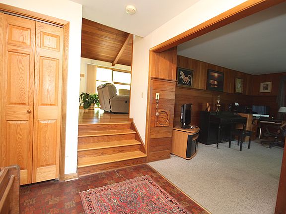2nd image of 373 Tioga Trl