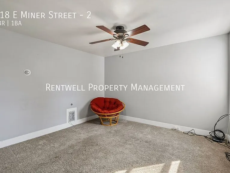 118 E Miner St #2 — Photo 14