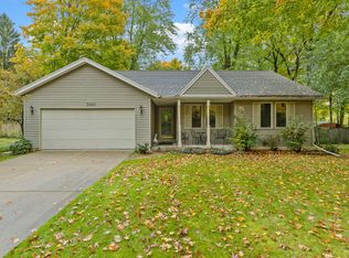 3061 Bayou Vista St, Kalamazoo, MI 49009
