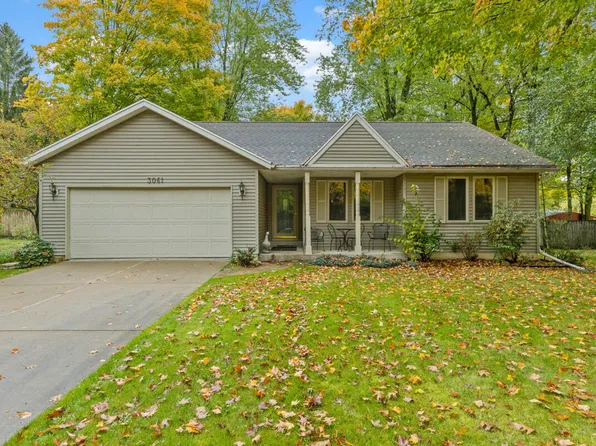 3061 Bayou Vista St, Kalamazoo, MI 49009