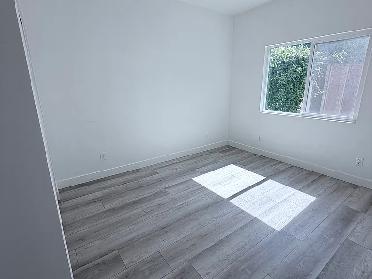 13109 Estes Cir — Photo 13