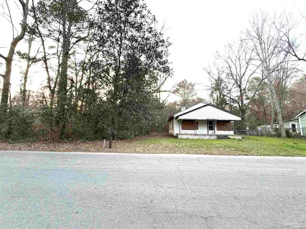 817 Martin Luther King Dr, Brewton, AL 36426
