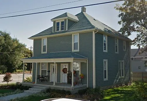 235 E Washington St #235