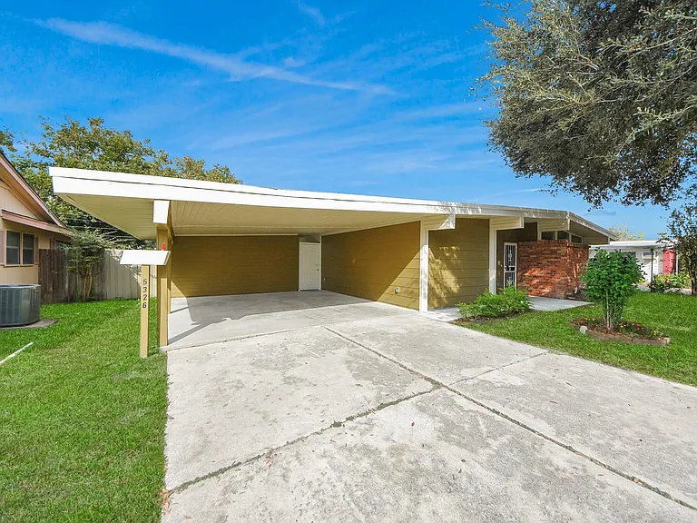 5326 Heatherbrook Dr — Photo 4