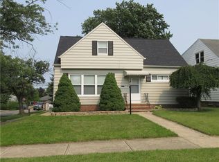 5703 E 139th St, Garfield Heights, OH 44125