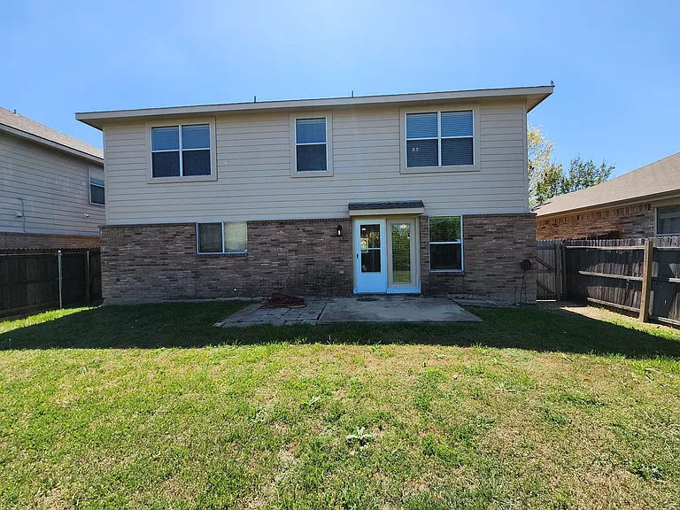 5709 Valley Stream Way — Photo 30