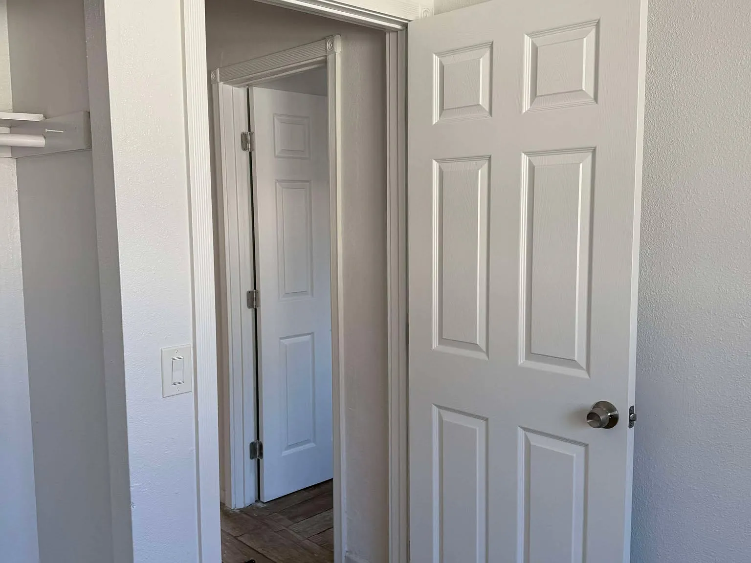 3 bed, 1050 sqft, $2,300 — Photo 3