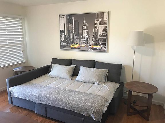 2nd image of 310 Lime Ave APT 3