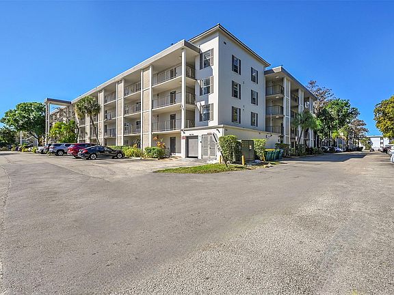 3rd image of 4850 NW 29th Court #220