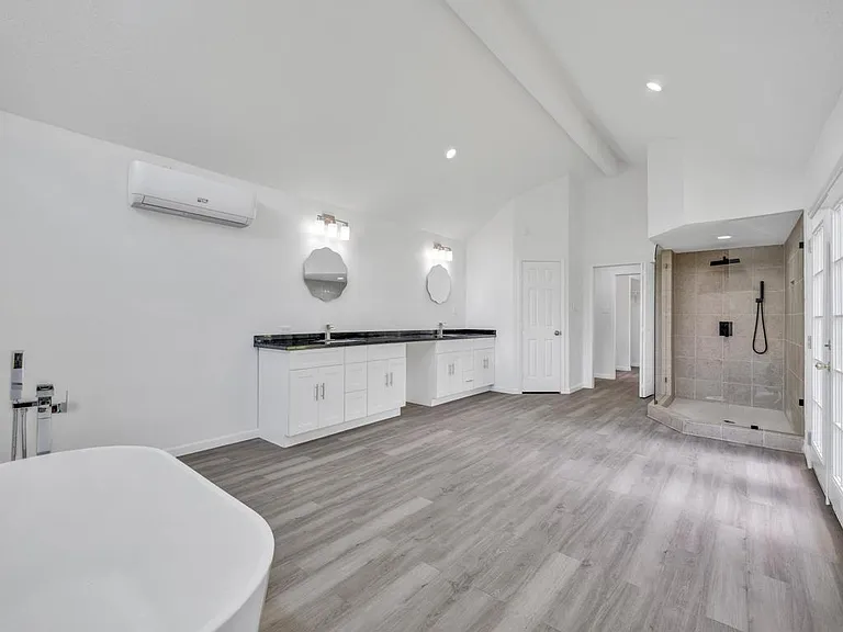 4409 Hillbrook Dr — Photo 27