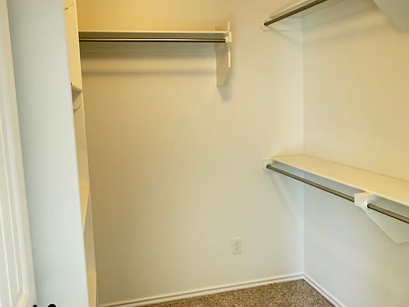 5th image of 13814 Avenue U