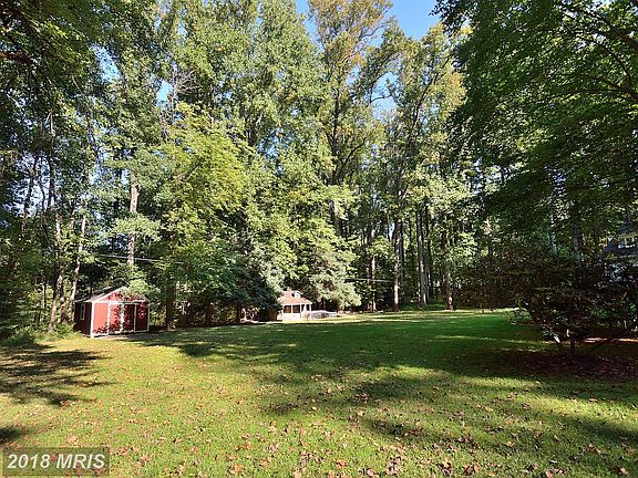 2nd image of 516 Haven Ln