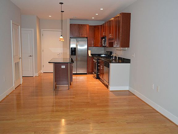 2nd image of 1800 Wilson Blvd #203