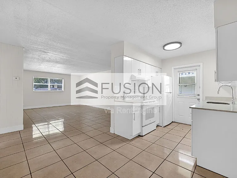 861 SW 74th Ter #102D — Photo 13