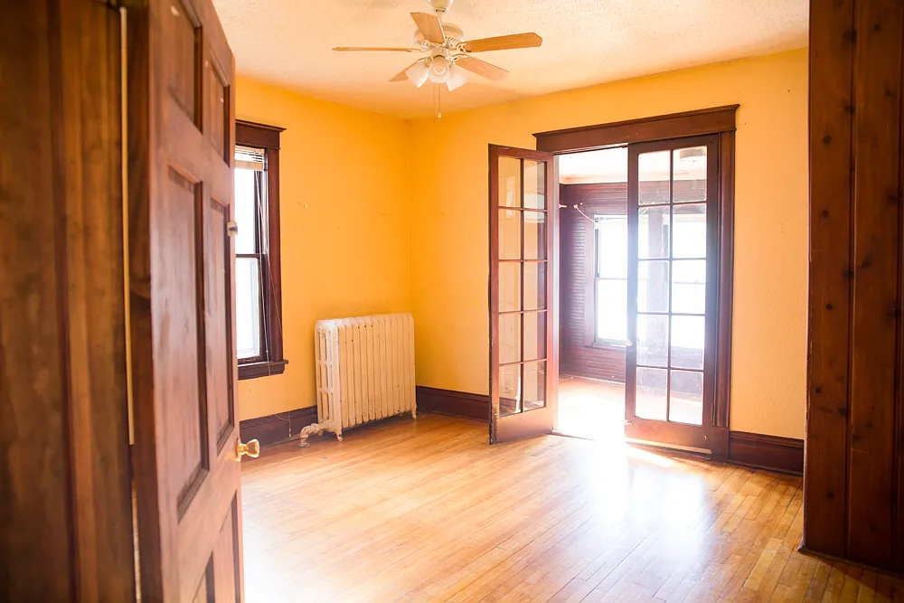 5 bed, 2210 sqft, $2,200 — Photo 3