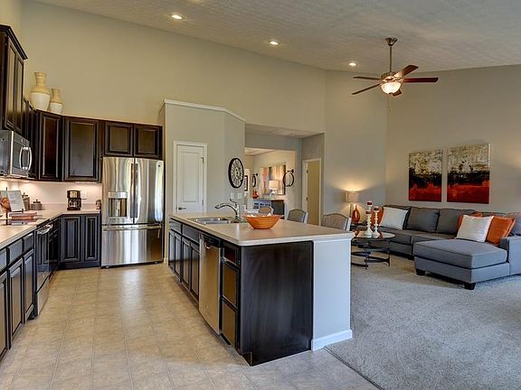 4th image of 33012 Red Fox Ct