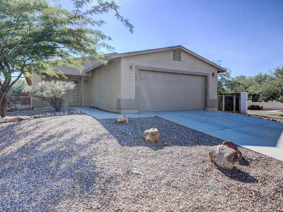 1st image of 1532 N Mohave Ave