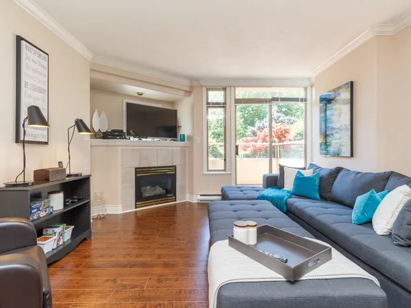 (undisclosed Address), Victoria, BC V8V 2P9