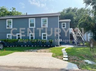 305 S Preston St APT B, Ennis, TX 75119