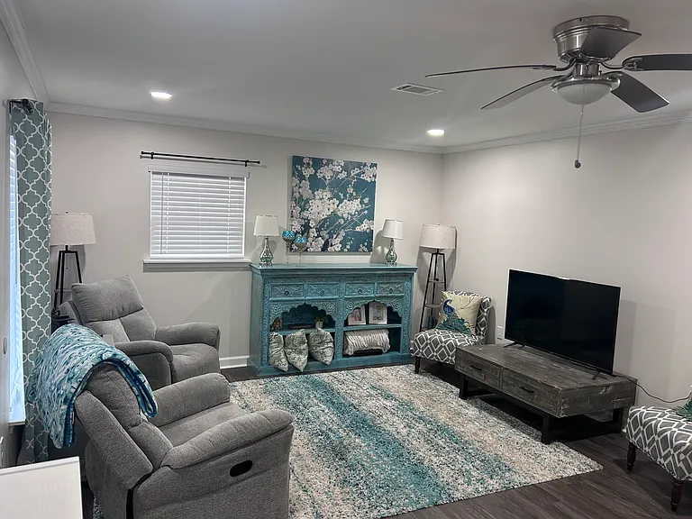 302 W Old Pass Rd — Photo 6
