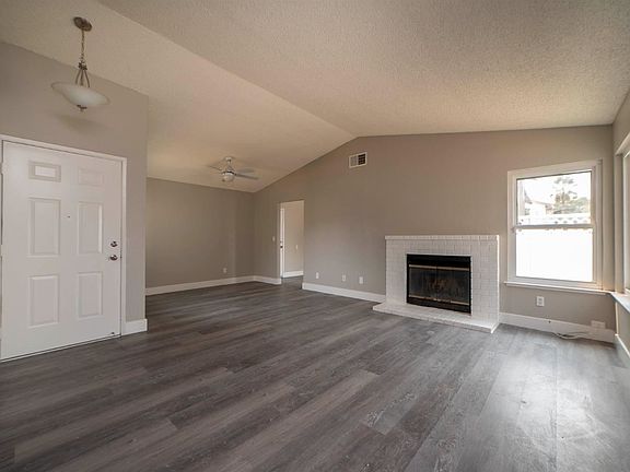 4th image of 825 Elmridge Way