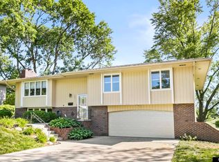 10711 Boyd St, Omaha, NE 68134