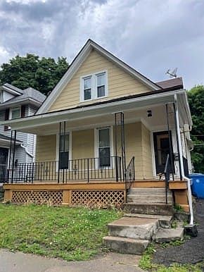98 Barton St