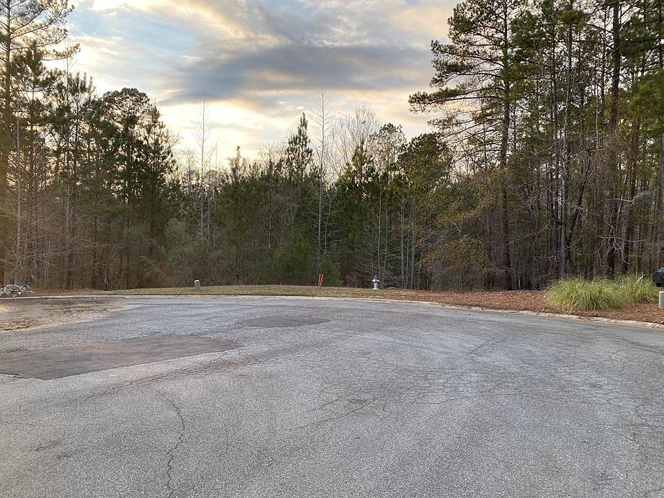 1st image of 111 Pebble Hollow Dr