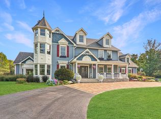 6537 Stockbridge Ln, Long Grove, IL 60047