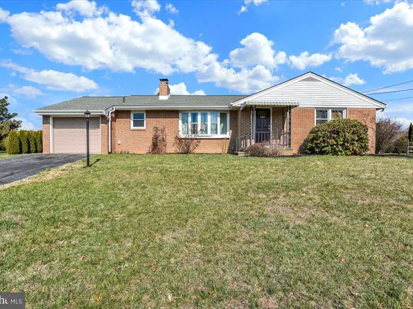 1018 Kercher Ave, Leesport, PA 19533