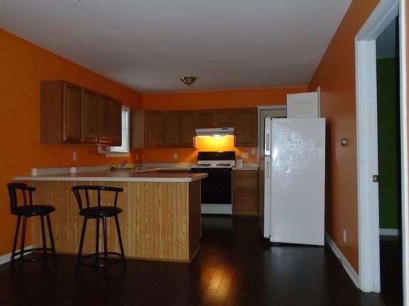 3rd image of 1511 Gilman Ave