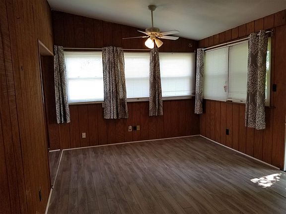 3rd image of 83 Goodridge Dr